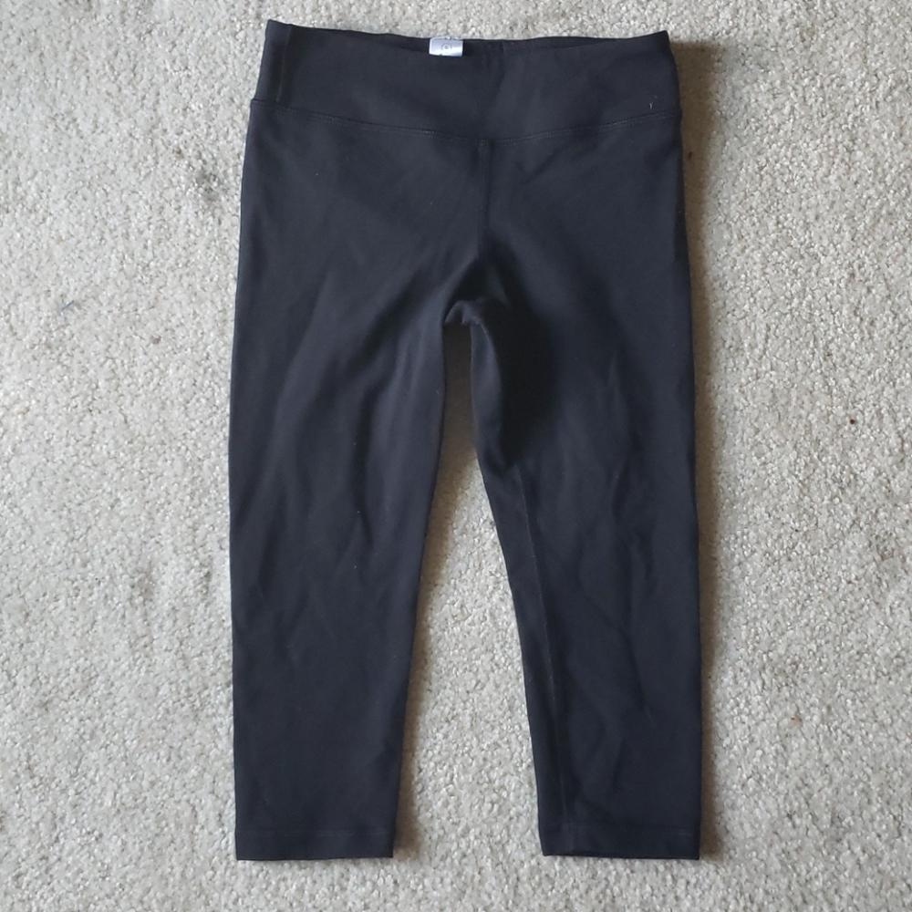 Girls Black Like New Ivivva Capri Pants Sz 6
